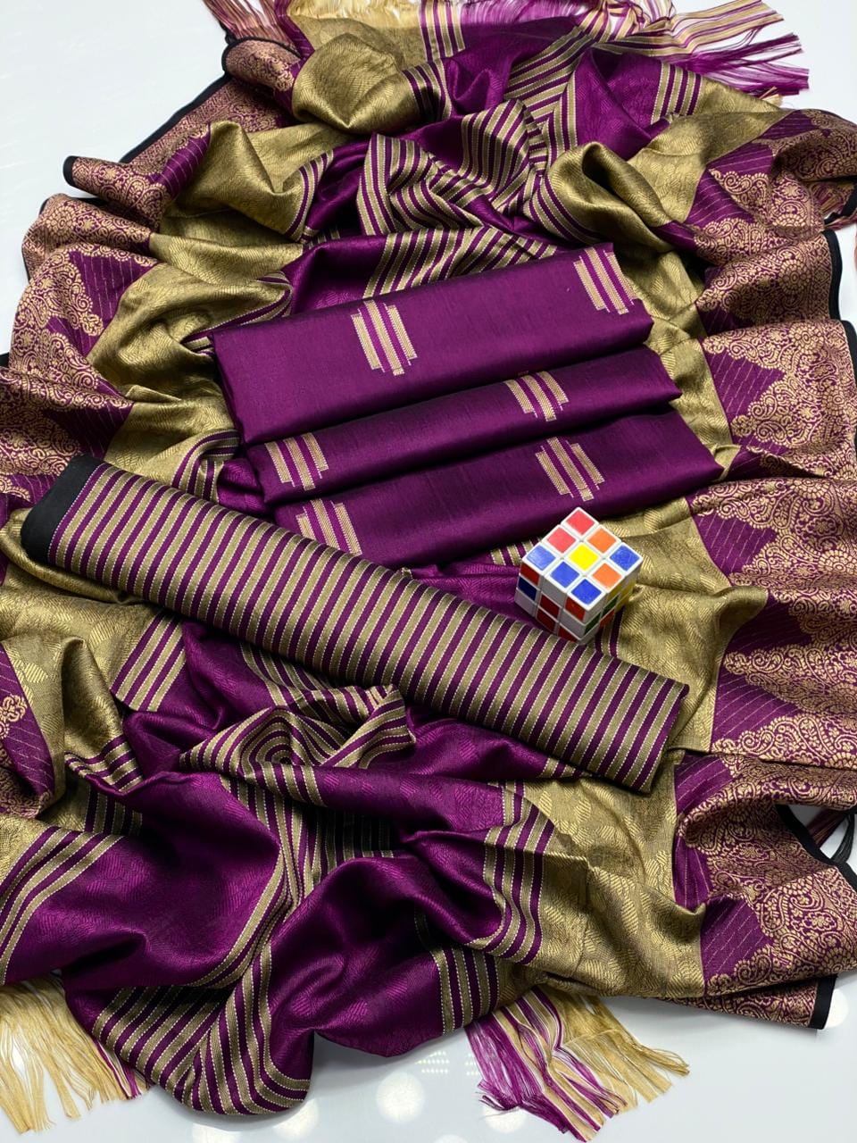ALHAMDULILAH LINING Sussi Banarsi 3pc Winter Dress